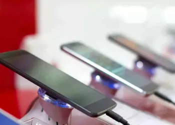 Indian Government extends mobile phone PLI scheme till 2025-26