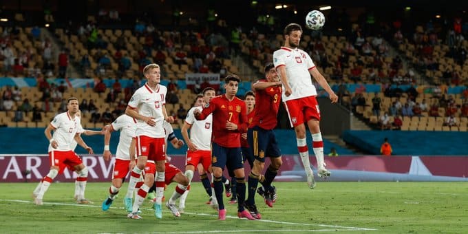 Euro 2020: Lewandowski to the rescue against Spain as Poland keep their qualifications hopes alive