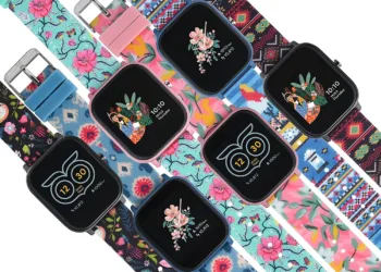 Chumbak Squad Smartwatch_TechnoSports.co.in