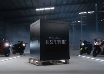 MI 11 ULTRA sale date reveal for India at 12 PM