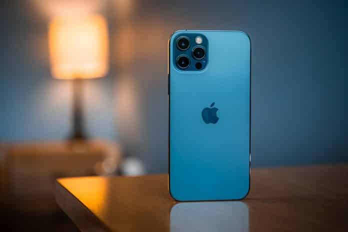 Apple iPhone deals on Flipkart Big Saving Days Apple iPhone deals on Flipkart Big Saving Days