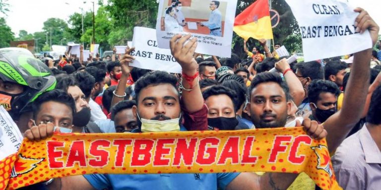SC East Bengal: Fans protest against owners; confronted by police