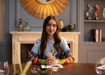 Emily in Paris(Season 2)