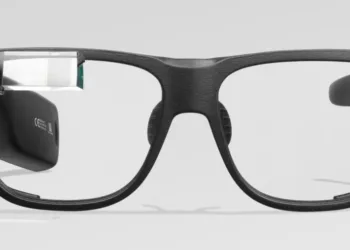 Google’s Glass Enterprise Edition 2 gets Google Meet’s video call feature