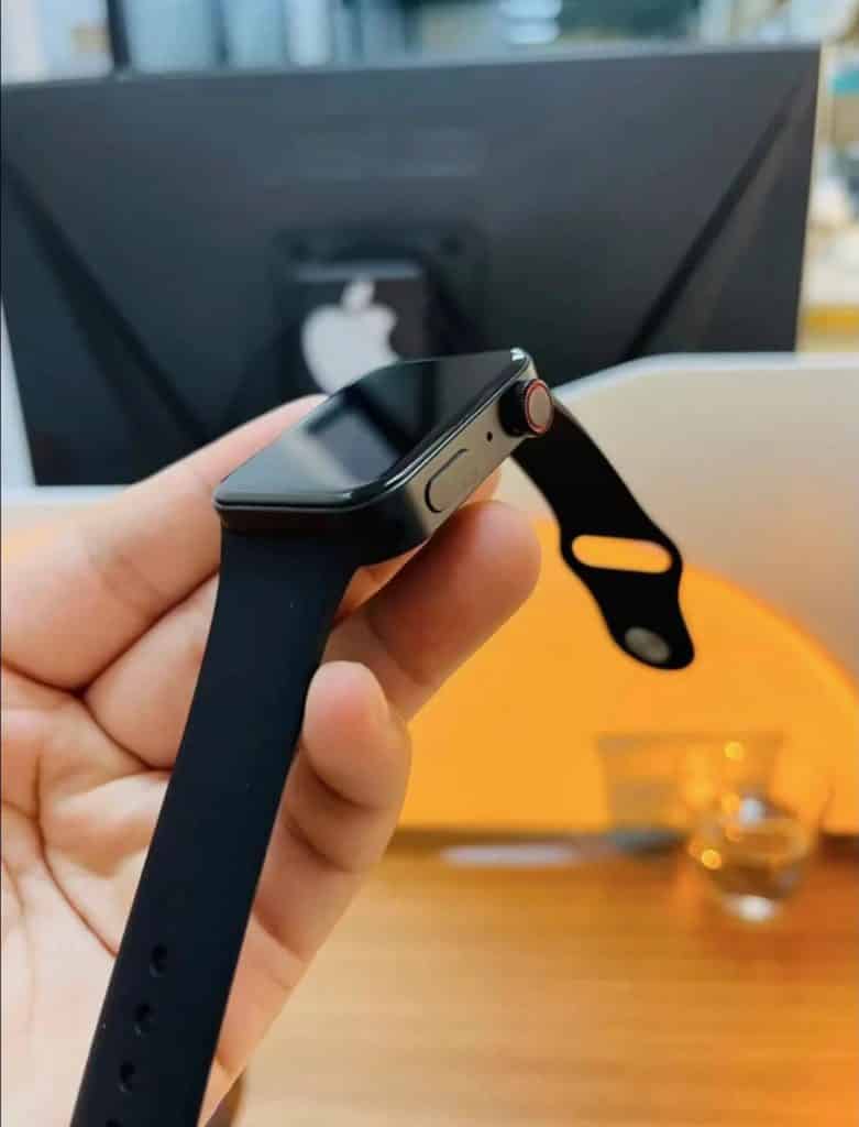 1 24 Apple Watch Series 7 Knock-offs are already on sale in China
