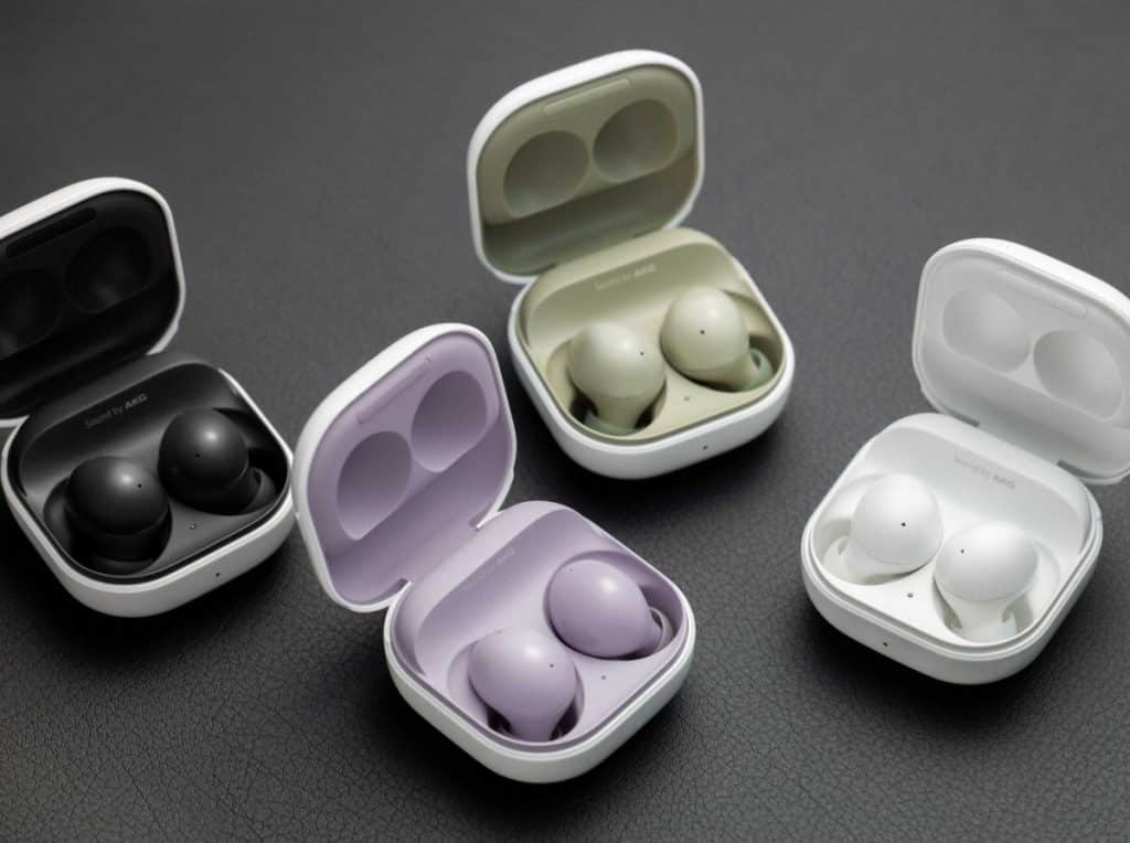 3 Samsung unveils the Galaxy Buds2 at Galaxy Unpacked 2021