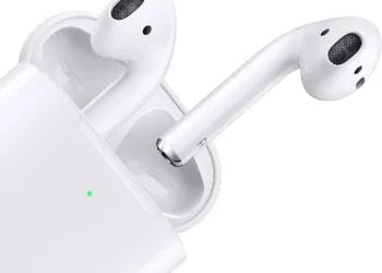 Deal: Apple AirPods gets over 25% discount on Amazon
