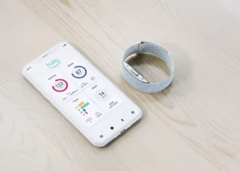 Amazon Halo Band fitness tracker is now available at an offer price of $74.99