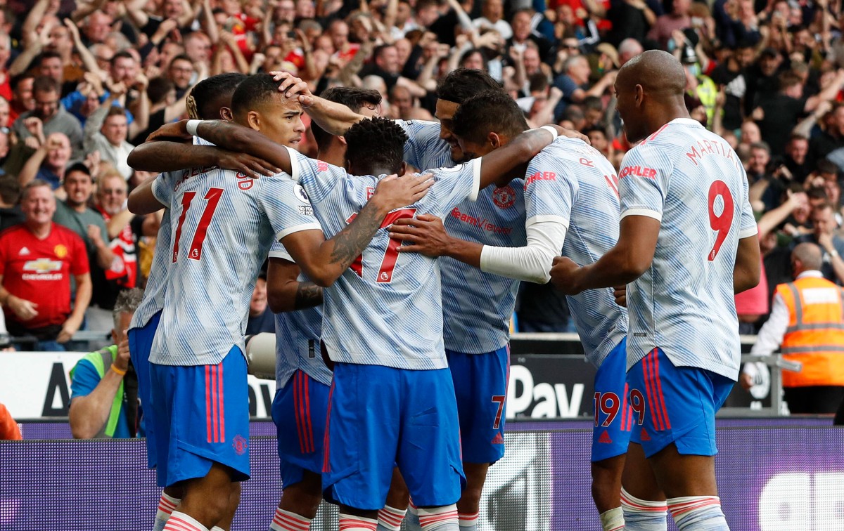 Greenwood-Fred-Cavani-Martial-United-Wolves