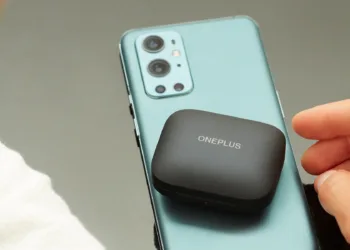 OnePlus Buds Pro - 1_TechnoSports.co.in