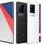 The iQOO 8 Pro Pilot Edition features a 55W Flash Car Charger