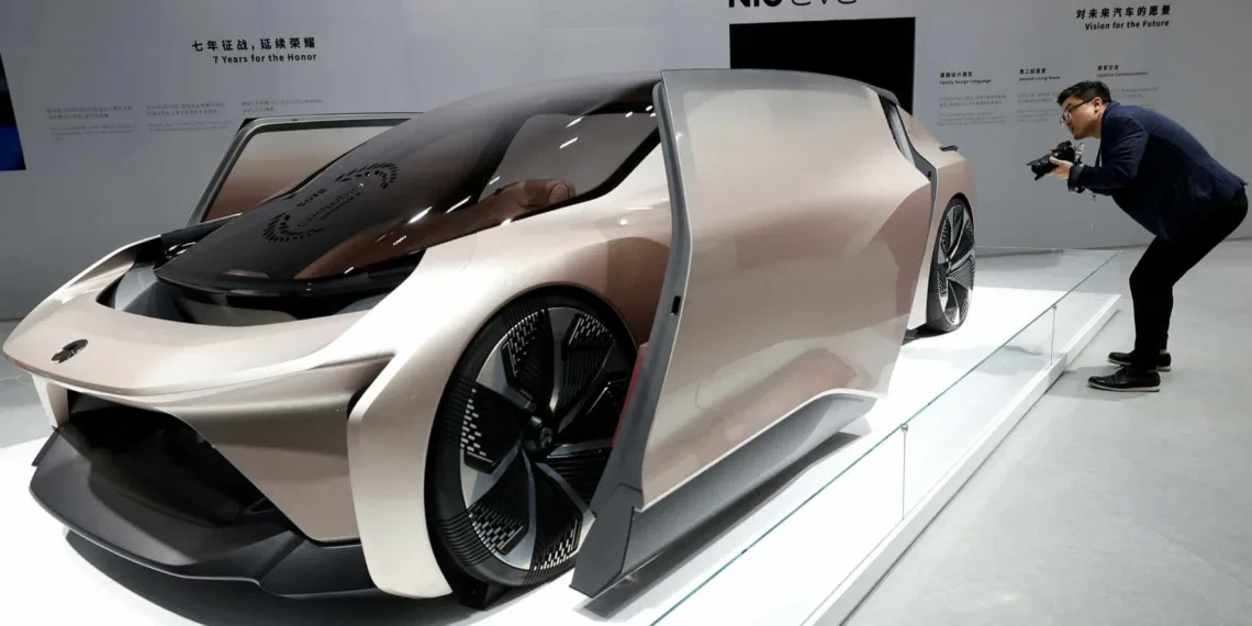 Chinese EV maker Nio cuts output forecast on supply snarls