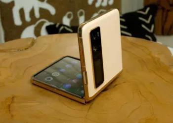 TCL backs out of 2021 foldable release, displays cost-conscious 'Chicago' design