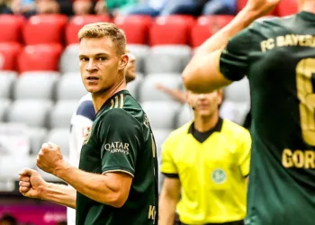 Kimmich Goretzka Bayern Munich Oktoberfest kit