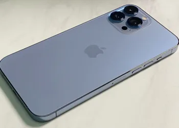 iPhone 13 Pro Teardown Video Reveals a 3,095 mAh Battery