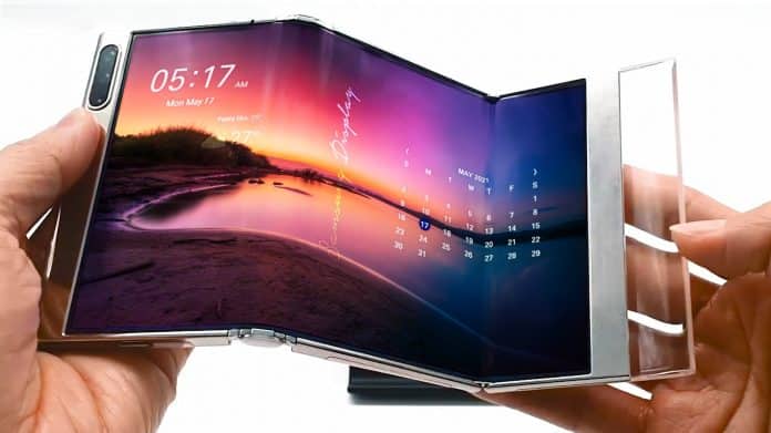 Samsung’s stretchable display has the potential to turn 2D into 3D content