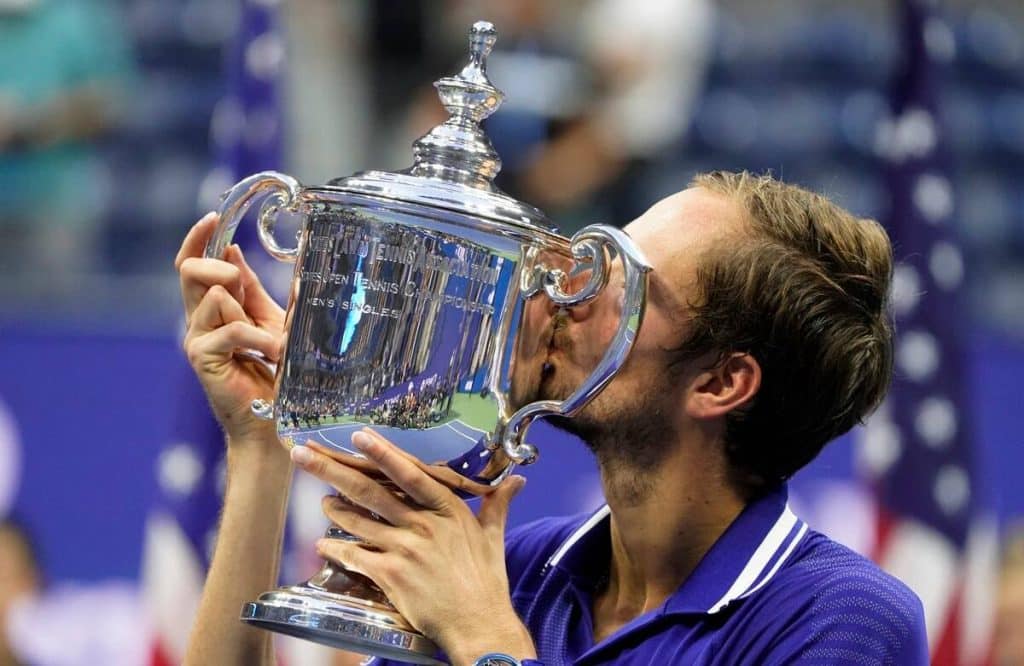 daniil US Open 2021: Daniil Medvedev defeats Novak Djokovic in Straight Sets to Win his first Grand Slam Title