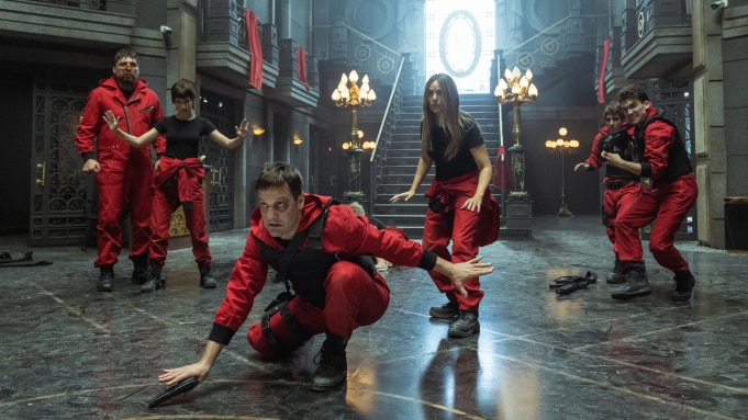 money 3 Money Heist Season 5 Vol 1 review: It is an extreme battle of survival, this time it is no more heist, it is a war