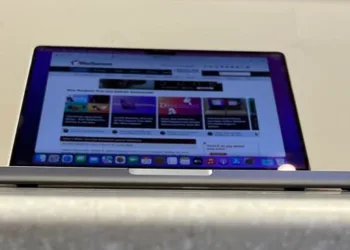 14-inch MacBook Pro new images surfaced online