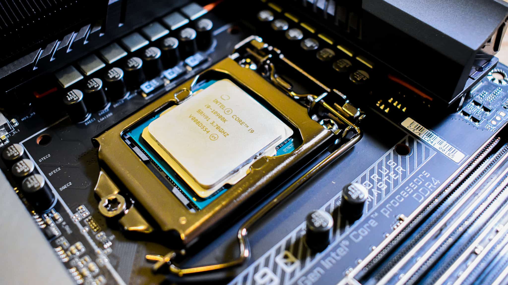 Intel’s upcoming Raptor Lake CPU series could get Digital Linear Voltage Regulator, reducing TDP by 25%