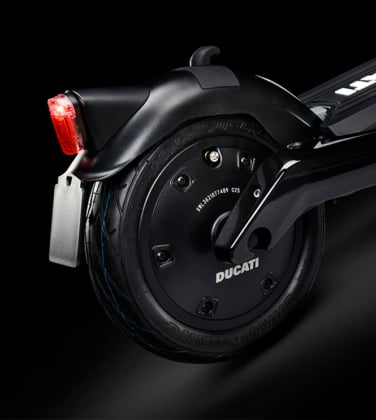 ducati pro iii 4 376x420 1 DUCATI unveils the Pro-III e-scooter with a $944 price tag