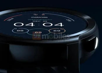 Moto Watch 100 Design and Specs Leaked, May Come With 1.3-inch Circular Display