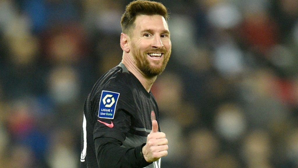 Lionel Messi scores his first Ligue 1 goal as PSG defeat Nantes with ten men