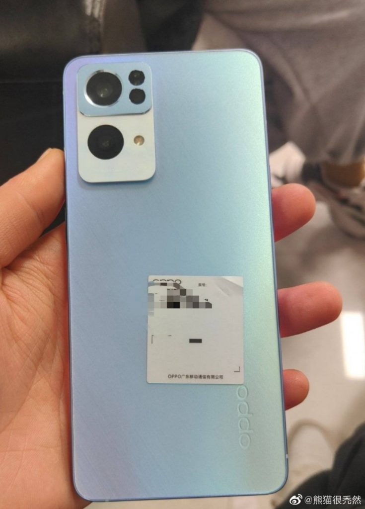 Oppo Reno 7 live photo surfaced online with quad camera setup