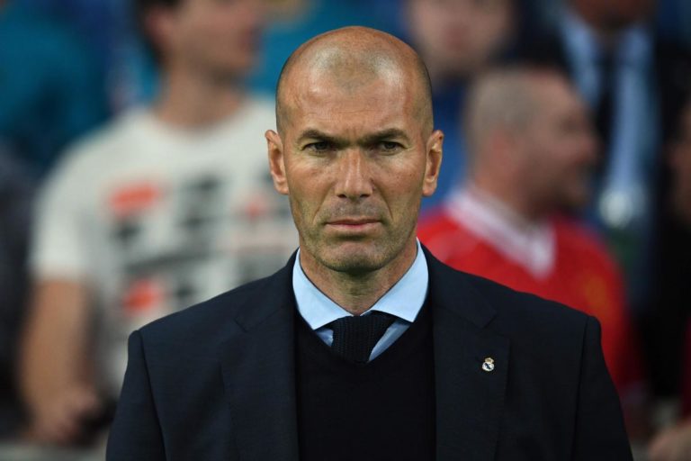 Manchester United are in negotiations with Zinedine Zidane for taking over as manager