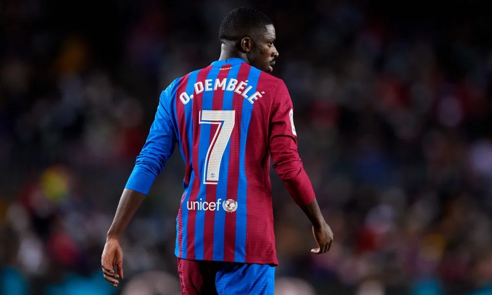 To stay at Barcelona, a contract rebel winger is now willing to accept a reduced wage