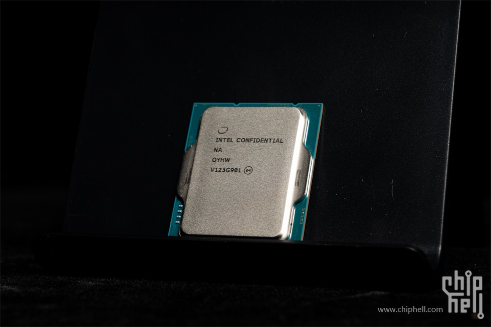 235354hlln1tz6rotll800 1 Here are the early Review Leaks for Intel Core i5-12400, Core i3-12300, and Core i3-12100