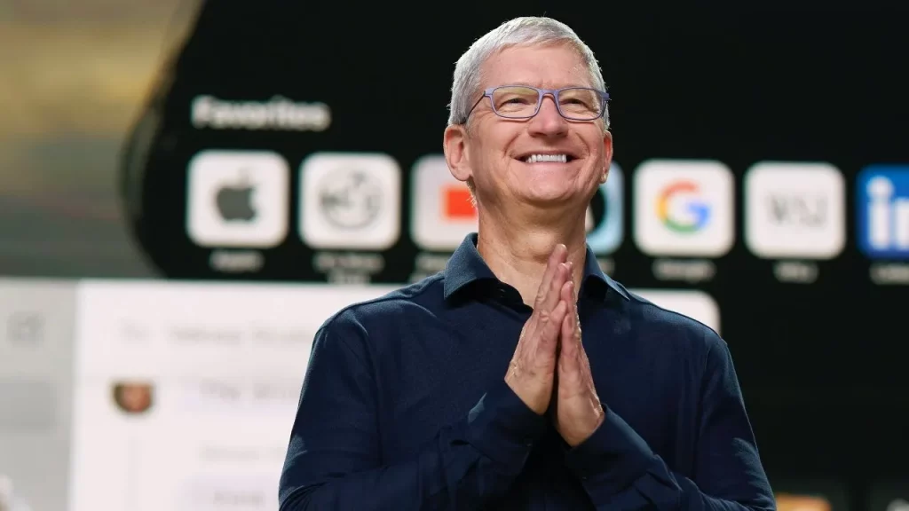 41192 79817 000 lead Tim Cook xl 11zon Apple's Tim Cook secretly inked $275 billion deal with Chinese officials