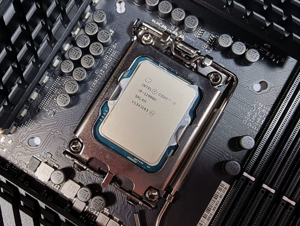 ASUS ROG Maximus Z690 Hero Motherboard with Intel Core i9 12900K Alder Lake