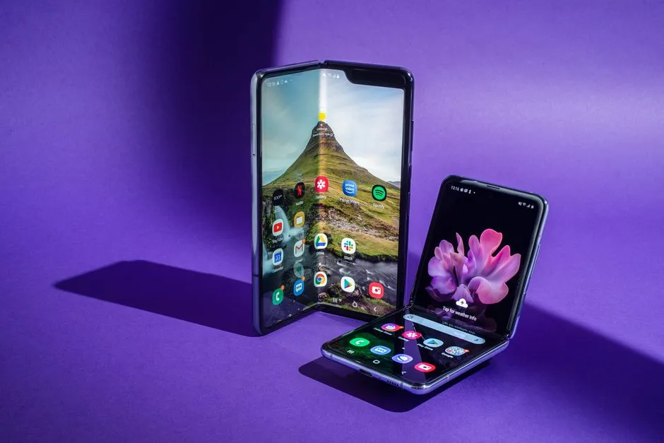 galaxy z flip fold samsung product promo hoyle 2021 11zon Foldable market in 2022 and when would they become affordable, Big take on recent Oppo Find N