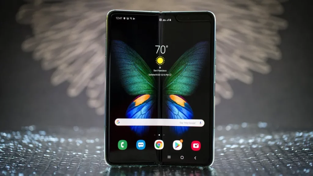 samsung galaxy fold 15 11zon Samsung shows tremendous potential for growth after its internal restructuring