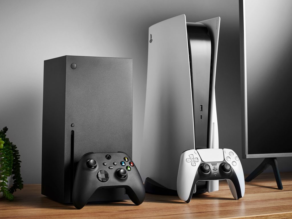 Gear Xbox vs PS5 1230432282 Which is a better buy in 2022: Microsoft’s Xbox Series X or Sony PlayStation 5?
