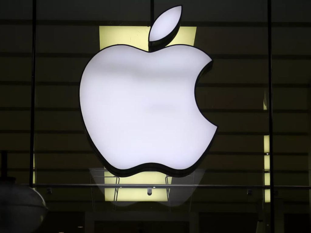 apple india e store a sellout within a year of its launch