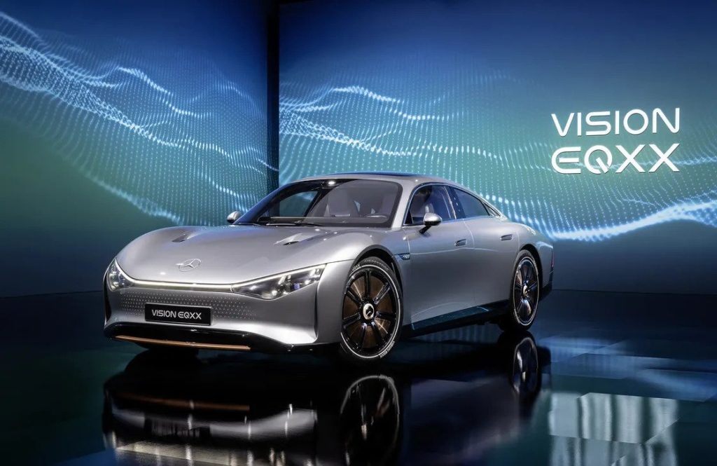 ezgif.com gif maker 1 Mercedes brings its Vision EQXX solar-powered concept car to CES 2022