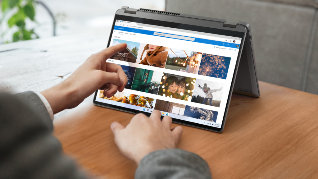 Lenovo launches new IdeaPad Chromebooks at MWC 2022