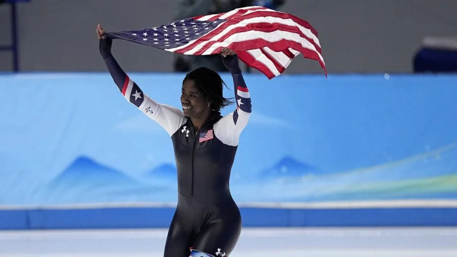 ap ef9ca2b07f2b4f9e91ae1490303aecb1 e1644768445852 900x506 1 Erin Jackson becomes the first African-American woman to win Olympic speedskating gold