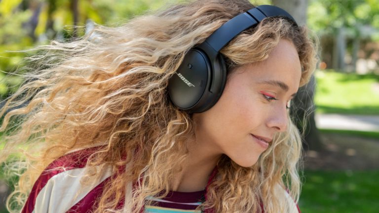 BOSE teases QuietComfort 45 Noice Cancelling headphone in India