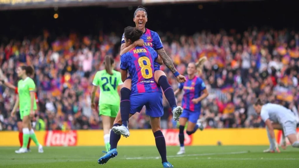 With a 5-1 victory over Wolfsburg, Barcelona set a new attendance record for a women's football match