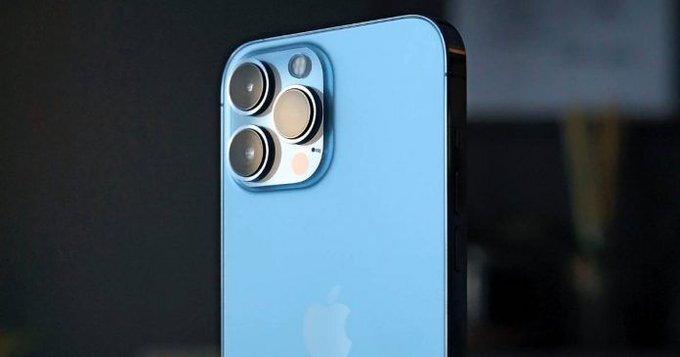 PNbeATe9 Apple iPhone 14 could feature rounded corners as per latest leak