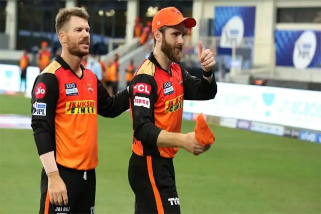 David Warner Kane Williamso IPL: Here are the list of Players who quit captaincy in the middle of a season
