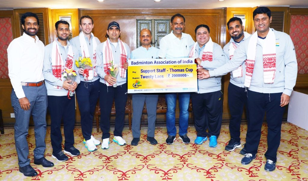 Historic Thomas Cup winning Indian contingent poses along with the BAI officials
