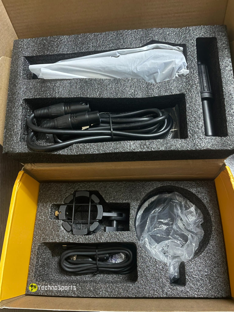 AU-HD300 microphone