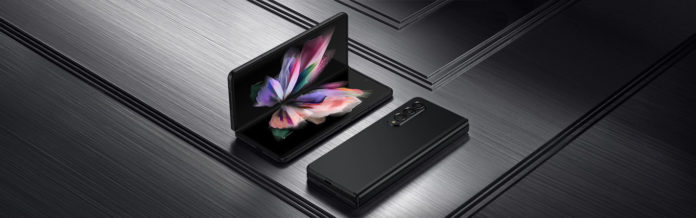 Samsung Galaxy Z Fold4 to come with a smaller crease than Z Fold3, leaked photos confirm