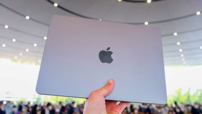 Apple Is Still Struggling to Meet Demand for the M2 MacBook Air nearly a month after its launch