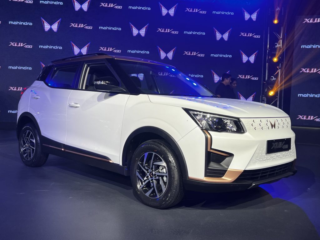 FcJE7ChXgAMnQLz Mahindra XUV 400 EV: Confirmed Estimated Price, Release Date, and More Updates 