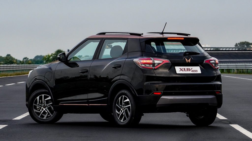 FcJXsJ aUAA0OBz Mahindra XUV 400 EV: Confirmed Estimated Price, Release Date, and More Updates 